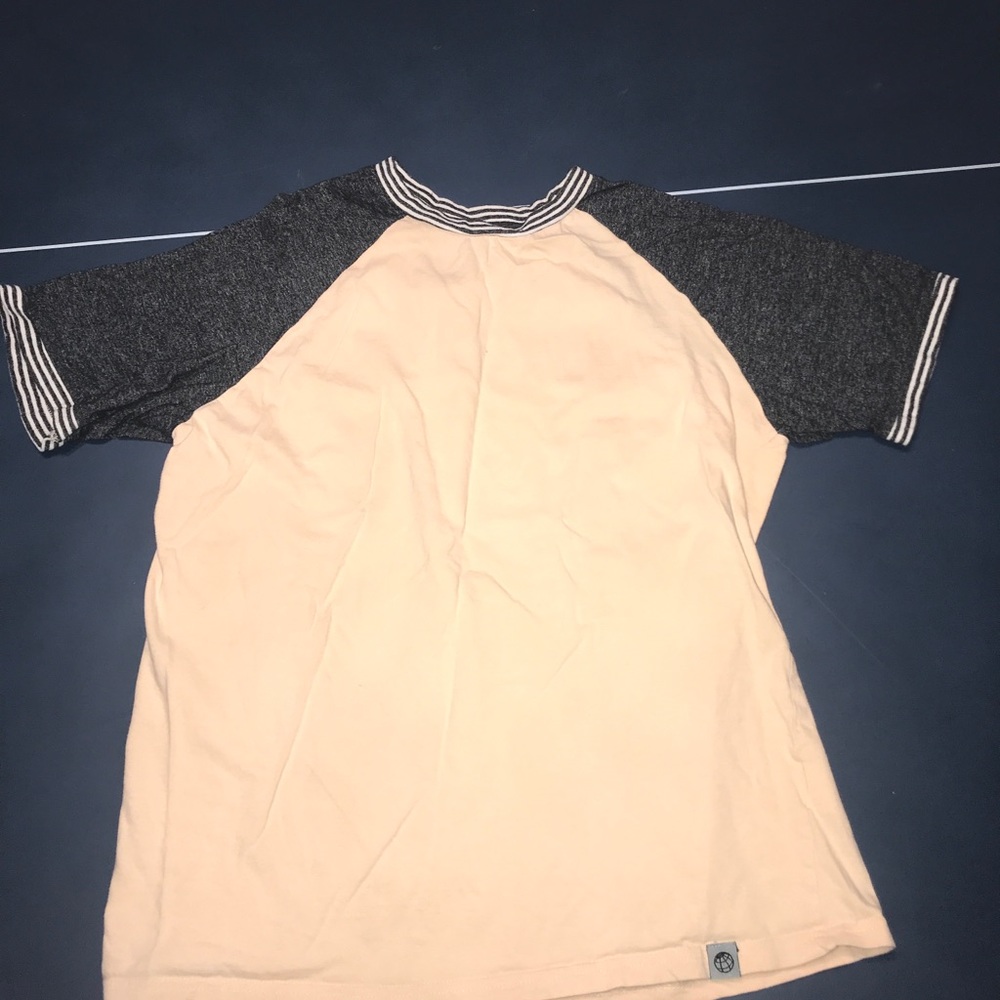 Free Planet Tee